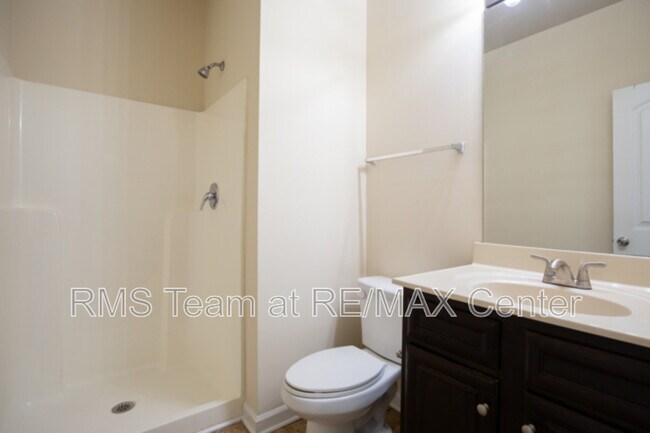 Building Photo - 3379 Gardenside Walk SW