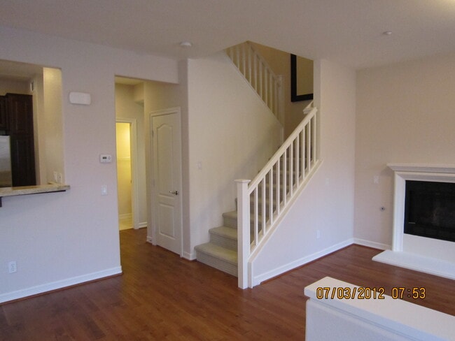 Building Photo - 10410 Duxbury Ln