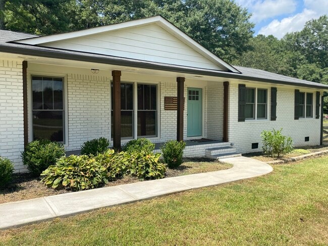 Primary Photo - 3174 Double Springs Rd