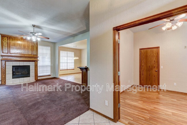 Building Photo - 500 Loyd Ln