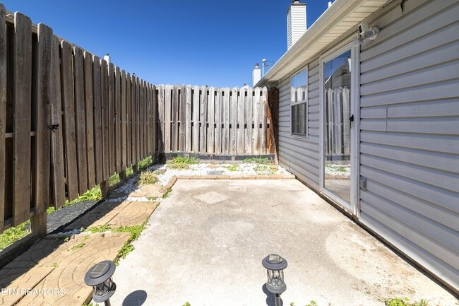 Building Photo - 1035 Nod St