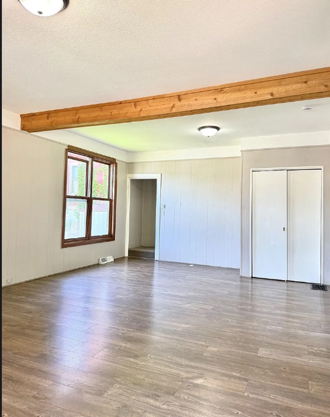 Building Photo - 2106 Kleine St