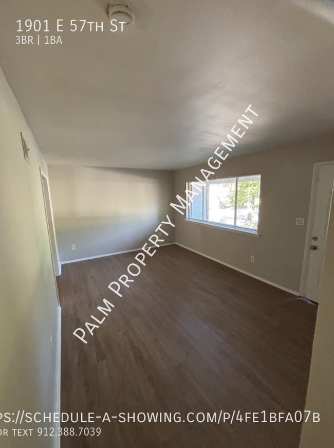 Building Photo - 1901 E 57th St