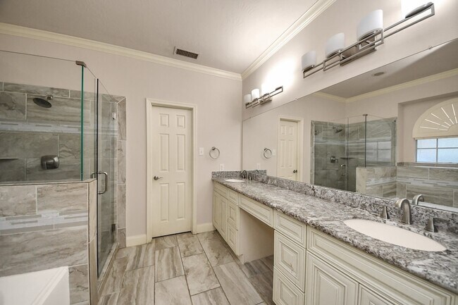 Building Photo - 6314 Holly Canyon Ct