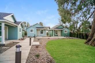 Building Photo - Stunning New Construction 1 Bedroom Cottages