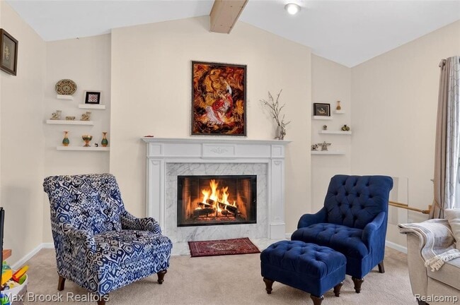 Building Photo - 30118 Kingsway Dr