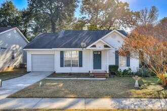 Building Photo - 146 Spring Oak Ln