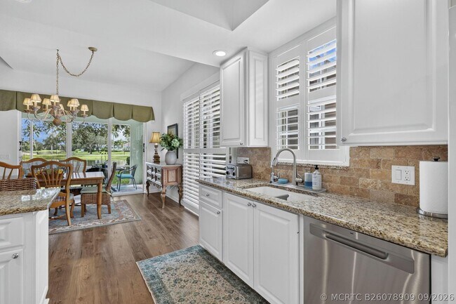 Building Photo - 2596 Irma Lake Dr