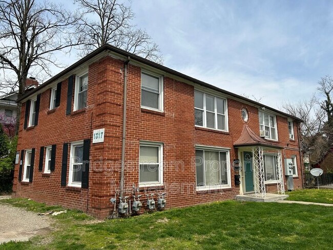 Primary Photo - 1317 Salem Ave