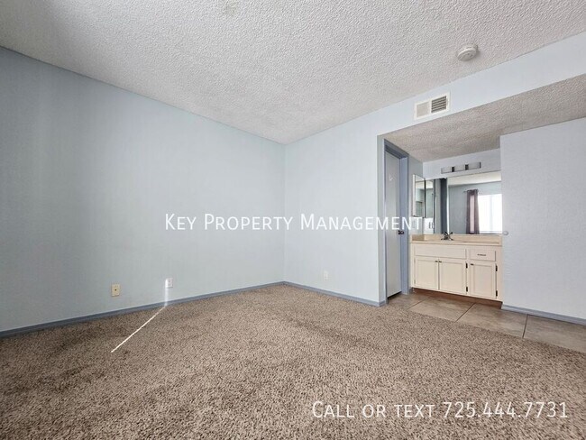 Building Photo - 3720 Snorkel Cir
