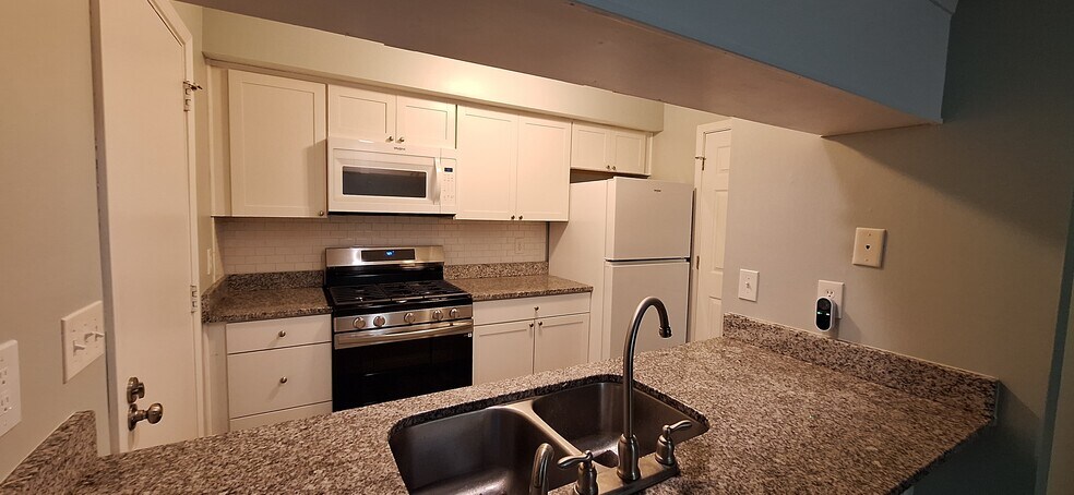 Building Photo - 324 Cross Wind Dr