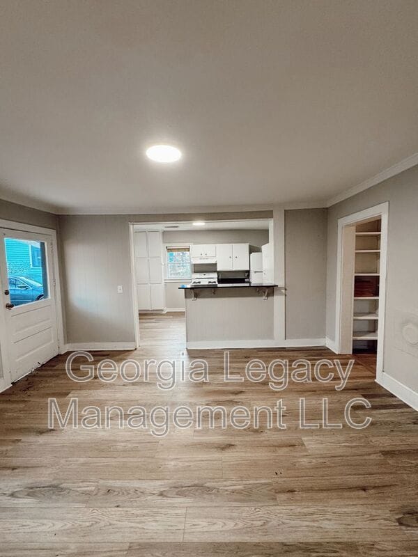 Building Photo - 275 Boulevard Heights