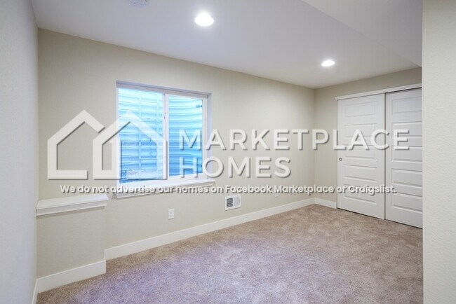 Building Photo - 10711 Truckee Cir