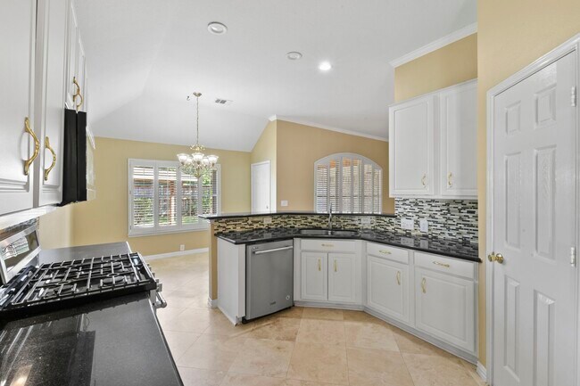 Building Photo - 2118 Louetta Spring Dr