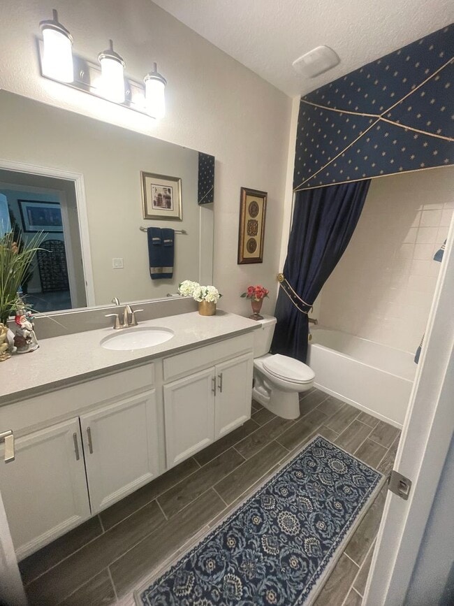 Building Photo - Beautiful, modern home for rent