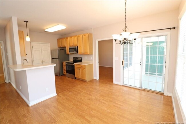 Building Photo - 2121 Kudrow Ln