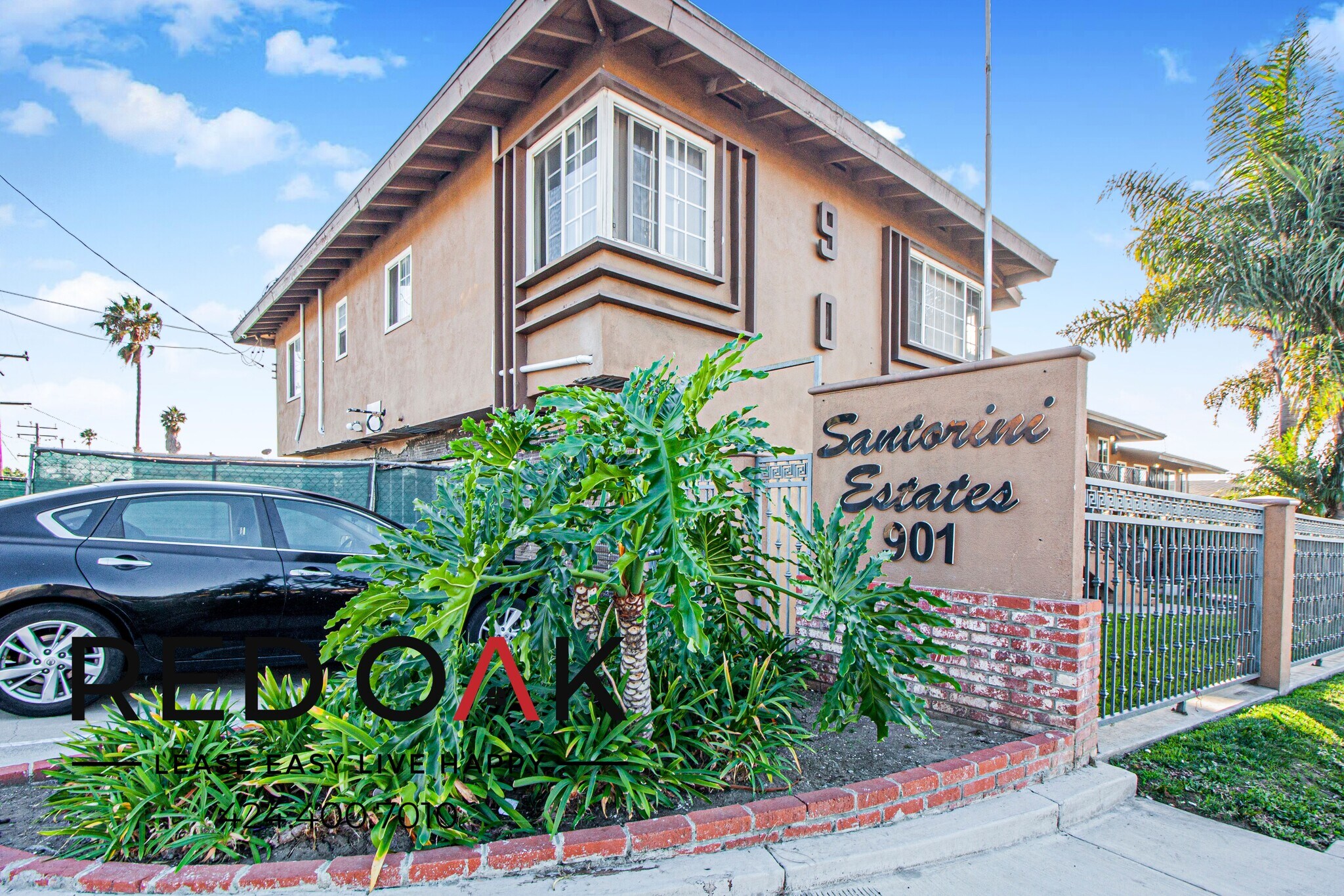 Building Photo - 901 Centinela Ave