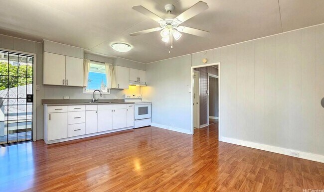 Building Photo - 1431 Dominis St