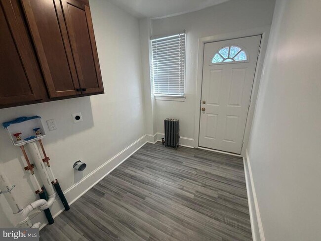 Building Photo - 1206 Green St