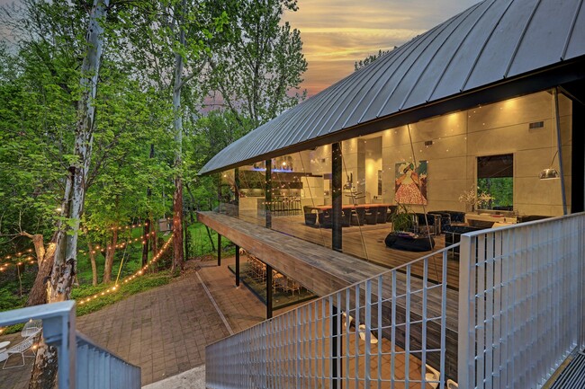 Building Photo - 5111 Bayou Timber Ln