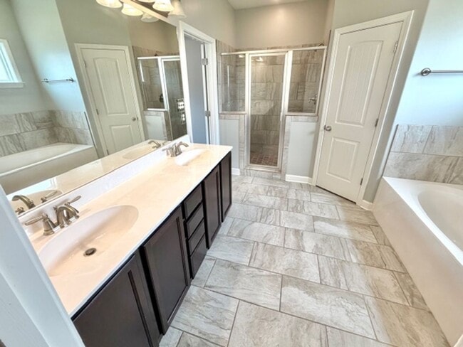 Building Photo - TanasiCove8614