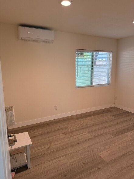 Building Photo - 18228 Bellorita St
