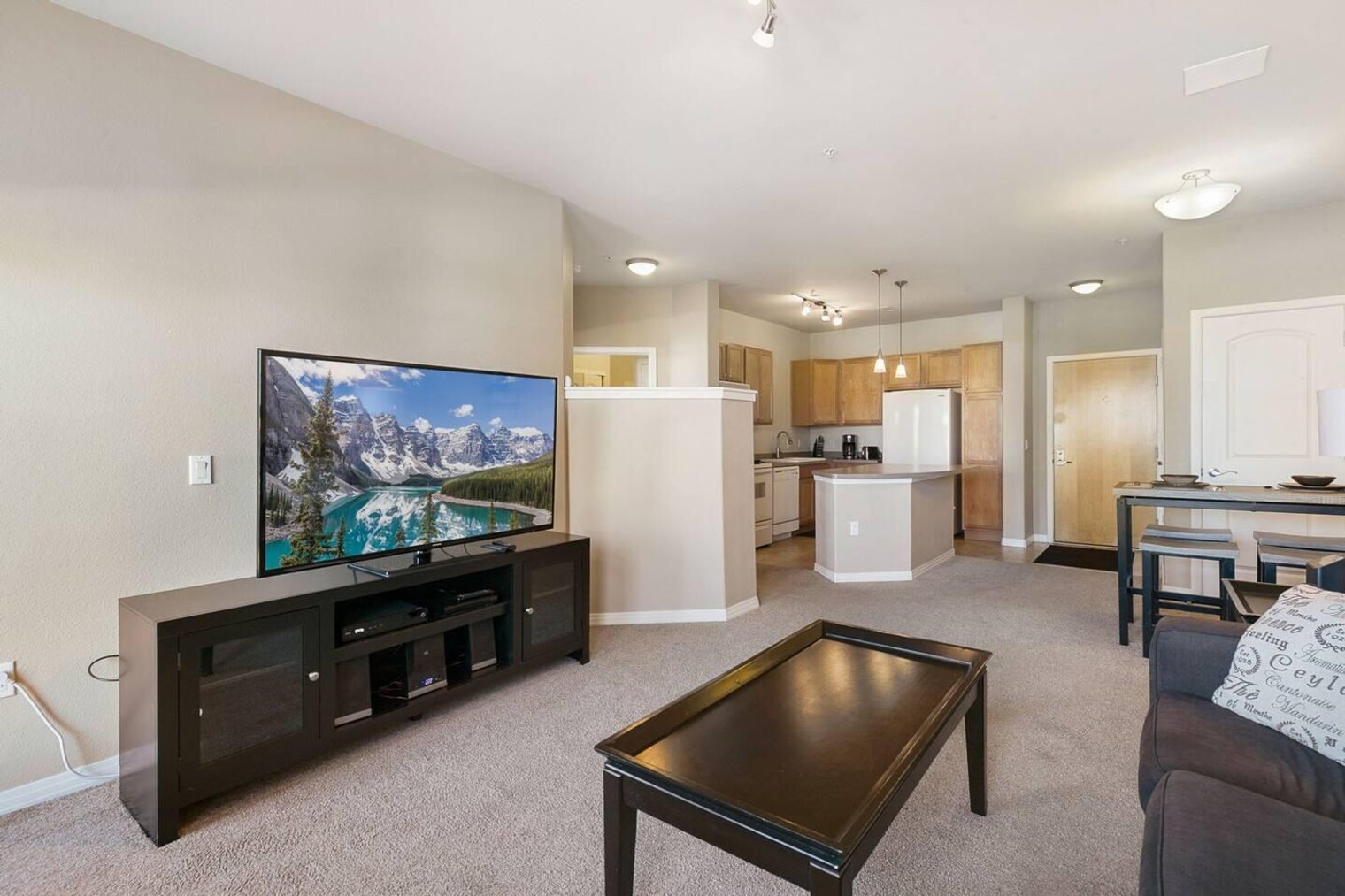 Building Photo - 10176 Park Meadows Dr