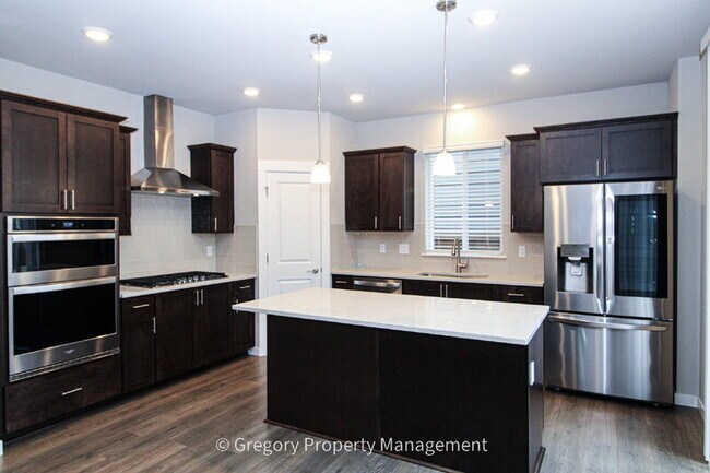 Building Photo - 21 181st St SE