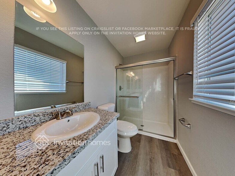 Building Photo - 370 Hibiscus Ln