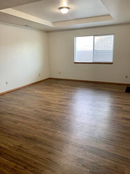 Living room - 1603 W Mead Ave