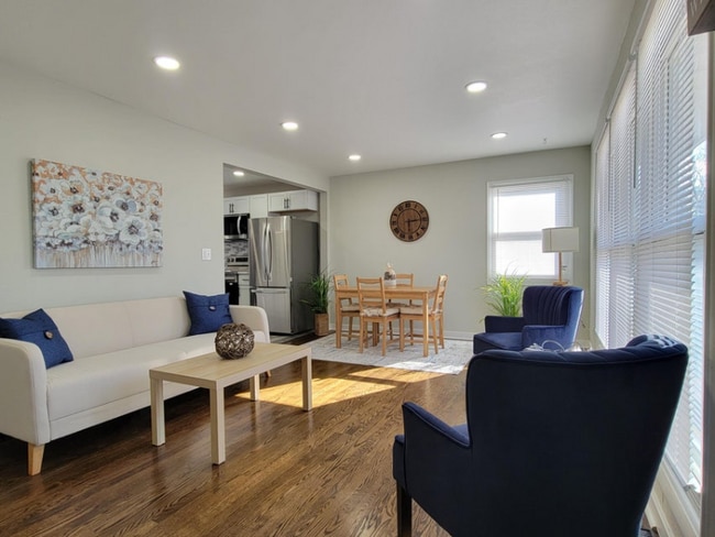 Building Photo - 5436 N 74th St