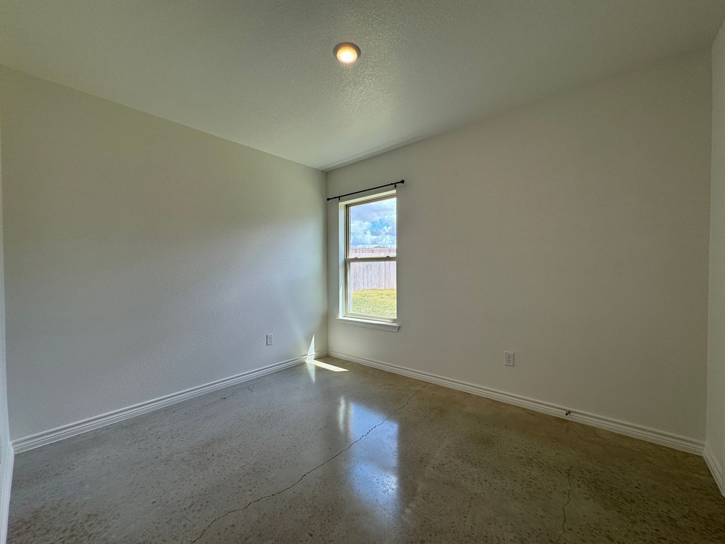 Building Photo - 1234 Lehmann Dr