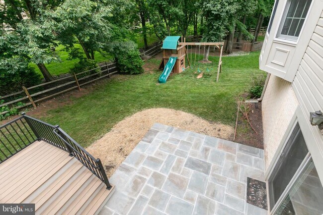 Building Photo - 46450 Saffron Ct