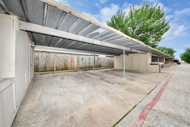 Building Photo - 15534 Weldon Dr