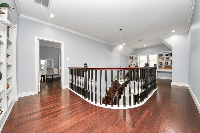 Building Photo - 22010 Castlewind Ct