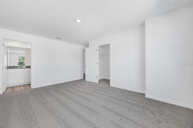 Building Photo - 1009 SPOTTED EGRET Loop