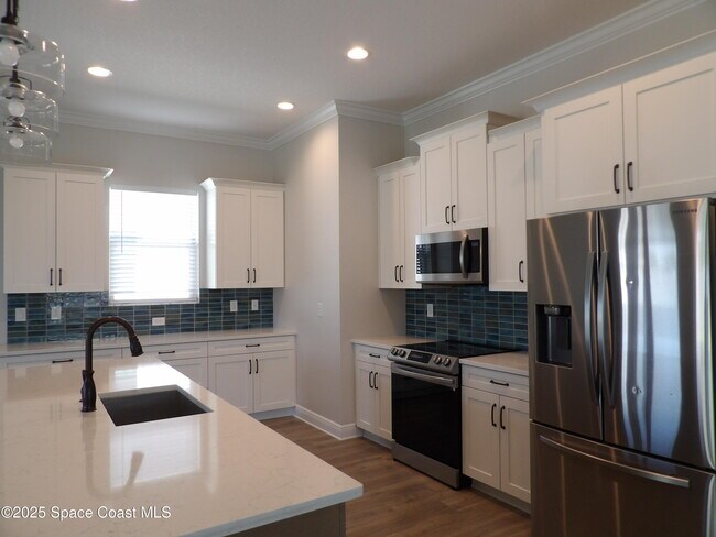 Building Photo - 4258 Trovita Cir