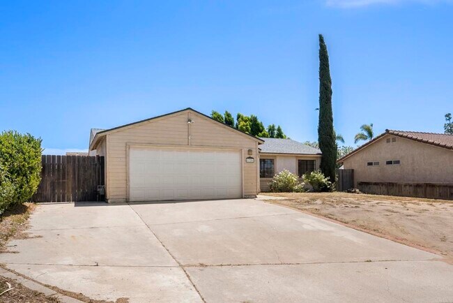 Building Photo - 1726 Katy Pl