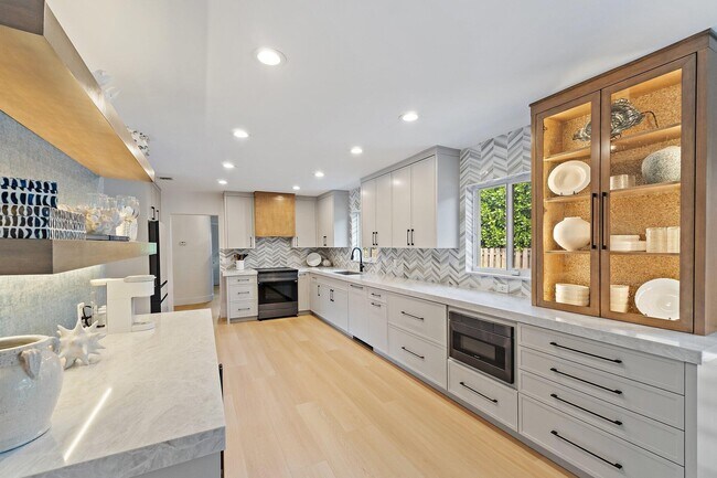 Building Photo - 4300 Washington Rd