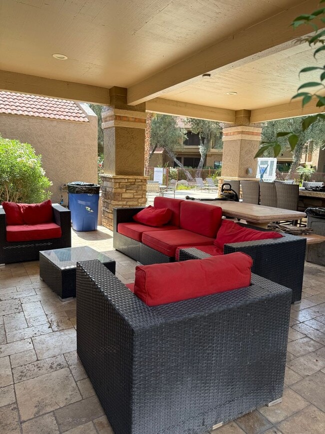 Building Photo - Tatum and Shea - Fully Remodeled Gated Condo that overlooks pool!