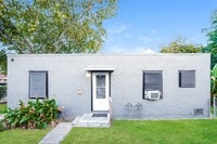 Building Photo - 117 6th Ave N