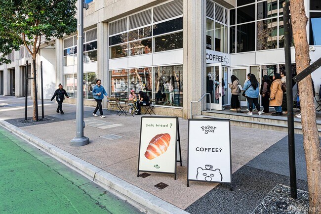 Building Photo - 246 2nd St