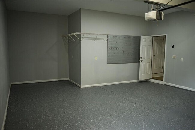 Building Photo - 385 Sweet Ivy Ln