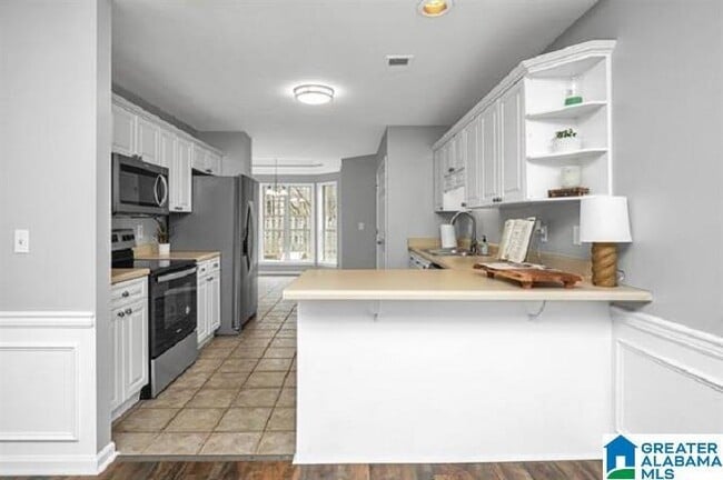 Building Photo - 106 Hidden Creek Cove