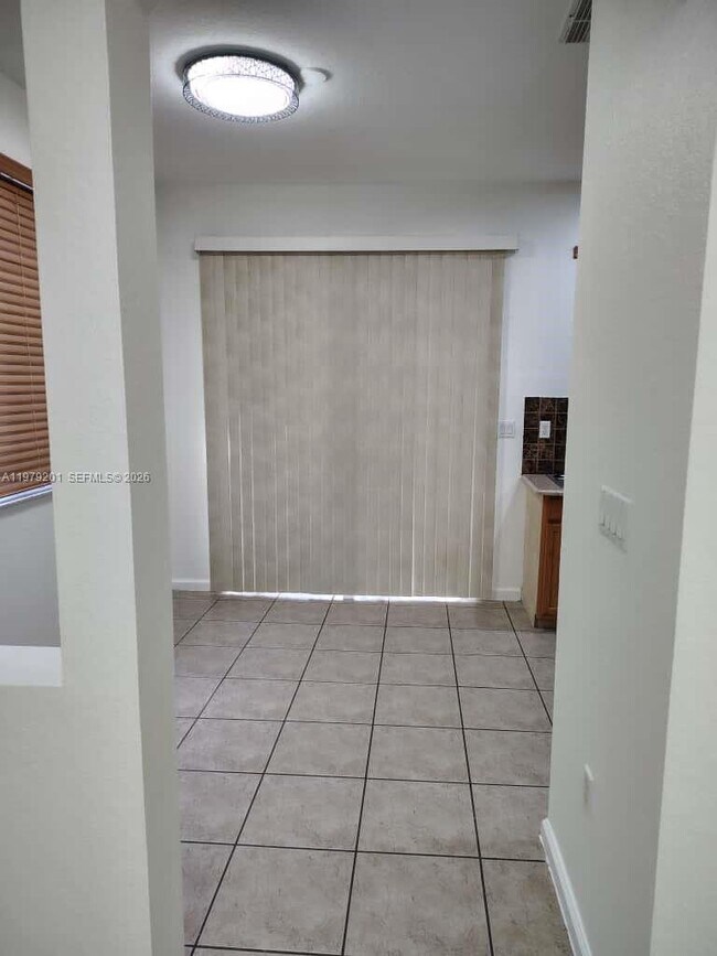 Building Photo - 21207 NW 14th Pl