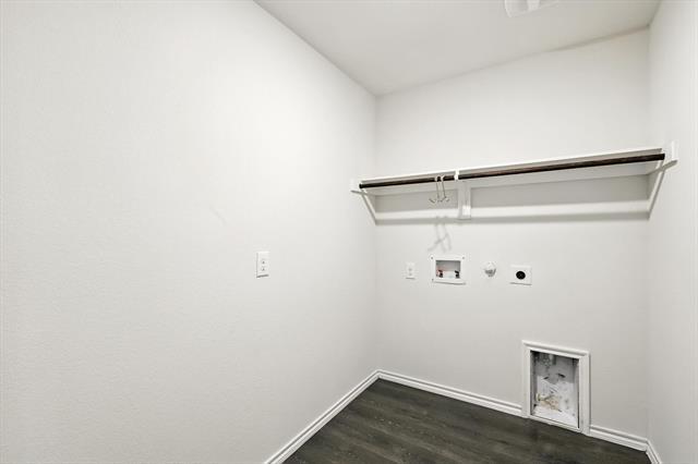 Building Photo - 11112 W Pond Dr