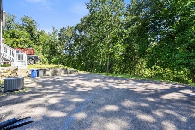 Building Photo - Entirely Renovated 3 bed, 1 bath in Overbrook- Brand New Kitchen and Bathroom!!