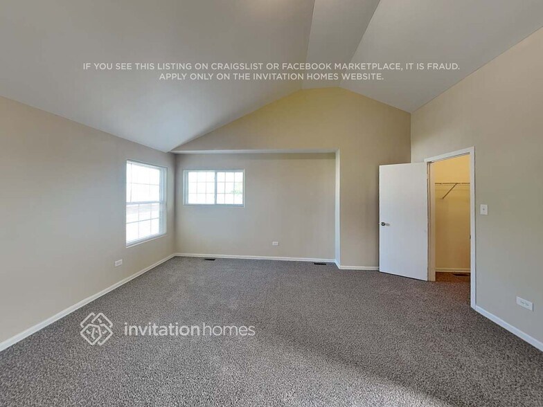 Building Photo - 1313 Lasser Dr