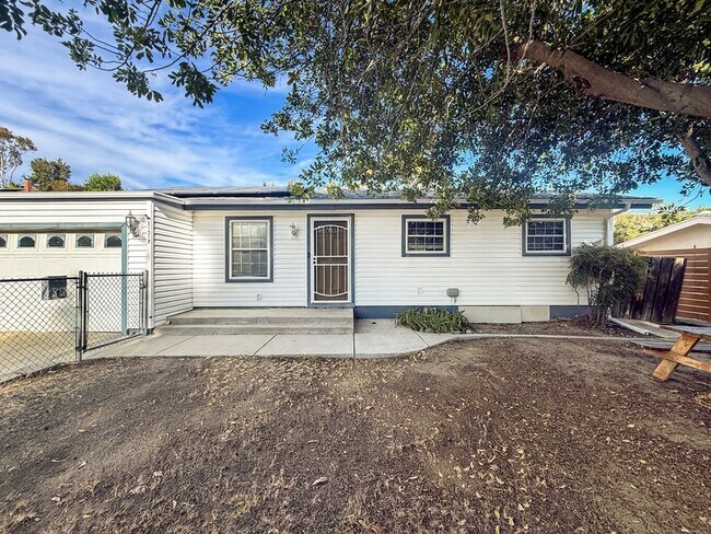 Building Photo - 13537 Carriage Rd
