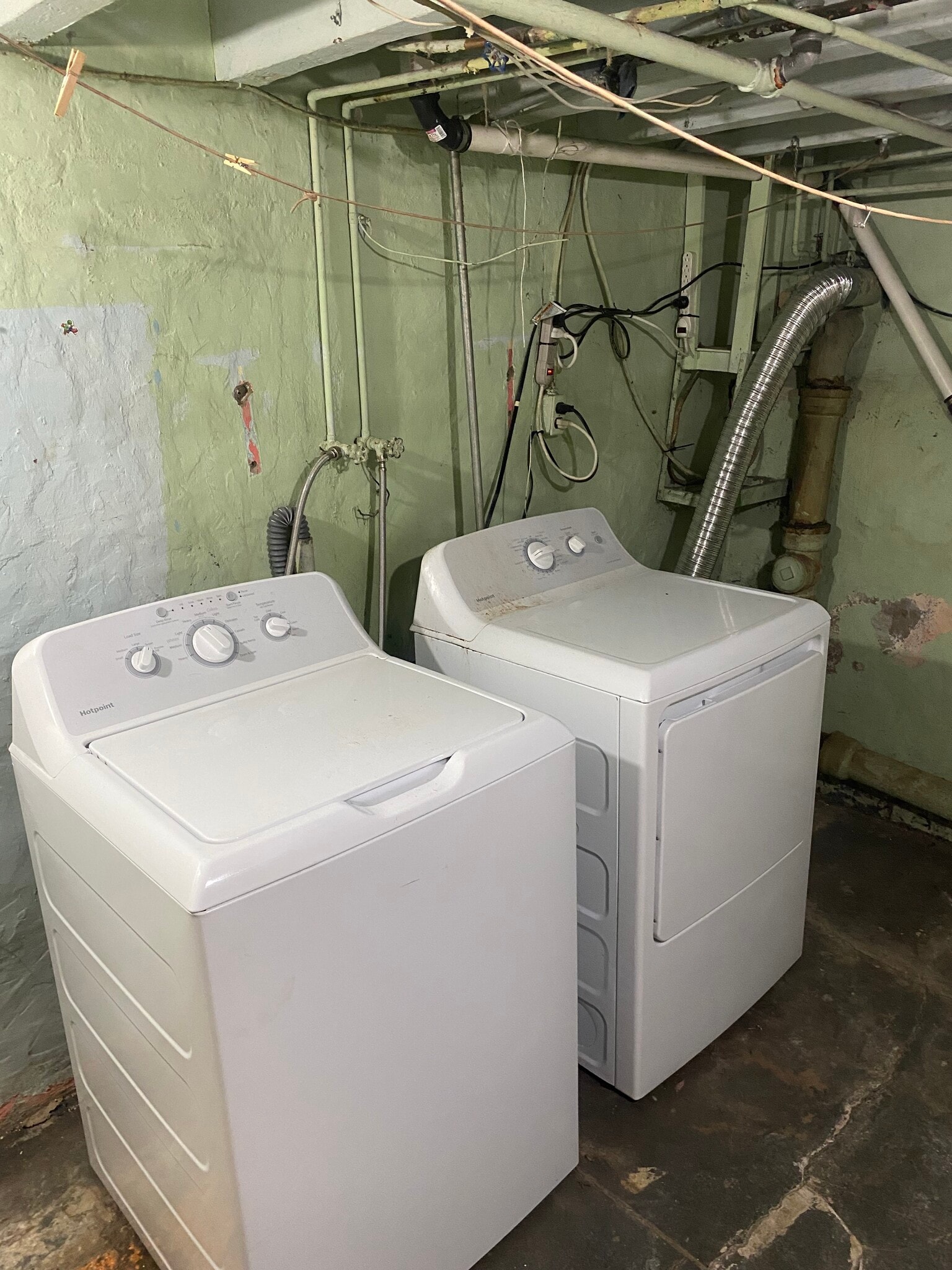 Basement Laundry Room - 3145 Almond St